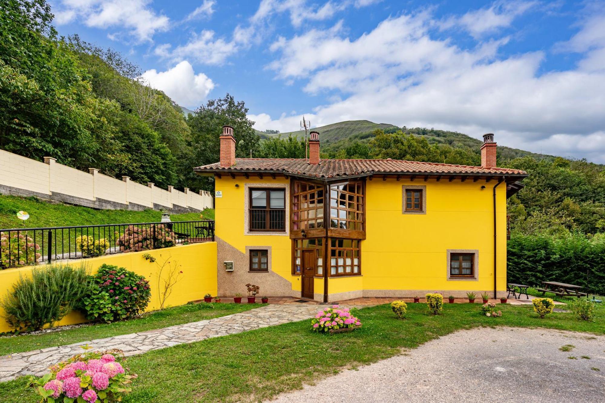 Socastillo B Bárzana Buitenkant foto